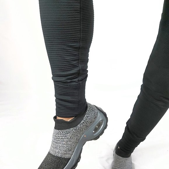 Duluth Trading Co. Black Ribbed Leggings - Picture 7 of 9